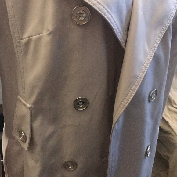 🦋Laundry by Shelli Segal Raincoat🦋 - Picture 10 of 11